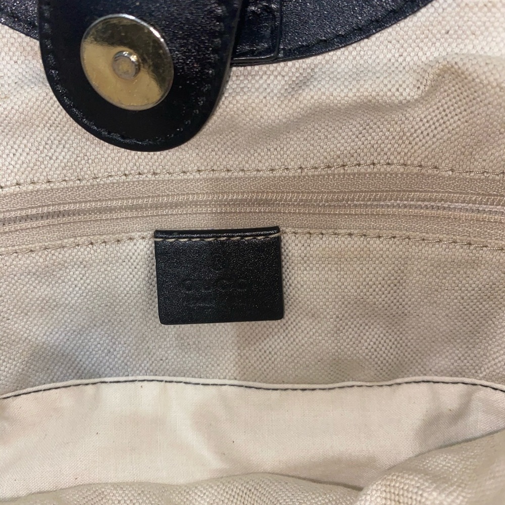 Authentic Vintage Gucci Handbag - Picture 11 of 11
